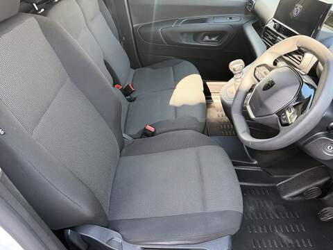 Peugeot Partner BlueHDi 1000 Professional - U360