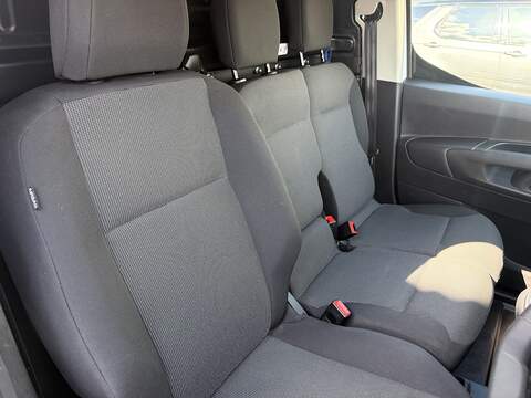 Peugeot Partner BlueHDi 1000 Professional - U360