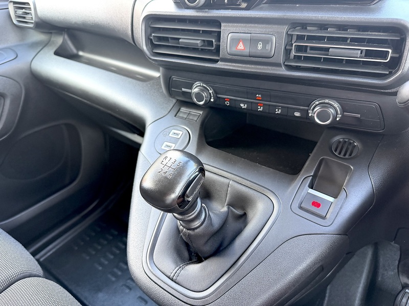 Peugeot Partner BlueHDi 1000 Professional - U360