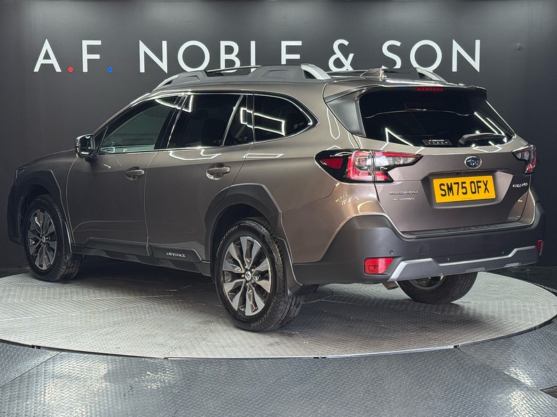 Subaru 2.5i Touring Estate 5dr Petrol Lineartronic 4WD Euro 6 (s/s) (169 ps)