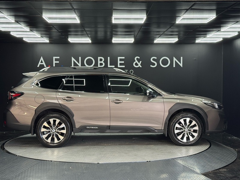 Subaru 2.5i Touring Estate 5dr Petrol Lineartronic 4WD Euro 6 (s/s) (169 ps)
