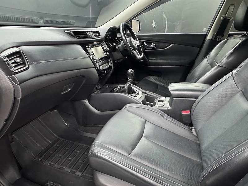 Nissan 1.6 DIG-T Tekna SUV 5dr Petrol Manual Euro 6 (s/s) (163 ps)