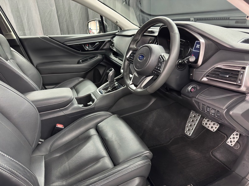 Subaru 2.5i Touring Estate 5dr Petrol Lineartronic 4WD Euro 6 (s/s) (169 ps)