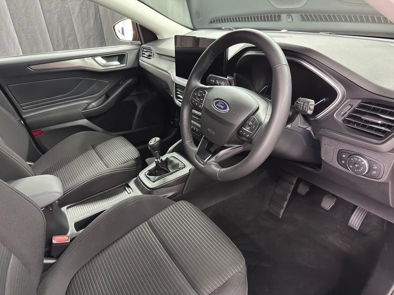Ford 1.0T EcoBoost Titanium Hatchback 5dr Petrol Manual Euro 6 (s/s) (125 ps)