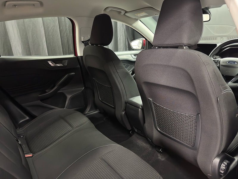 Ford 1.0T EcoBoost Titanium Hatchback 5dr Petrol Manual Euro 6 (s/s) (125 ps)