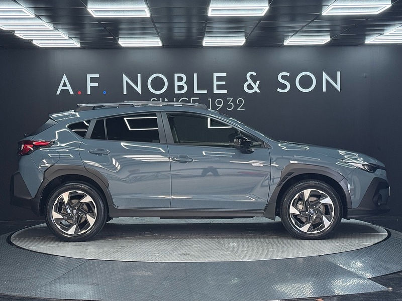 Subaru 2.0 i e-Boxer Touring SUV 5dr Petrol Hybrid Lineartronic 4WD Euro 6 (s/s) (136 ps)