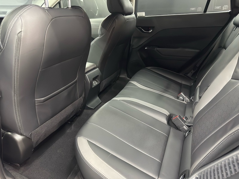 Subaru 2.0 i e-Boxer Touring SUV 5dr Petrol Hybrid Lineartronic 4WD Euro 6 (s/s) (136 ps)