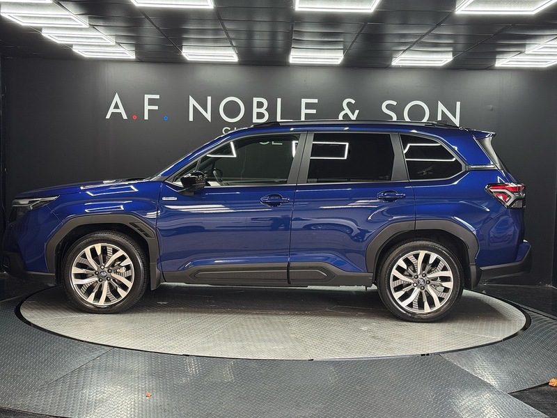 Subaru 2.0 i e-Boxer Touring SUV 5dr Petrol Hybrid Lineartronic 4WD Euro 6 (s/s) (136 ps)