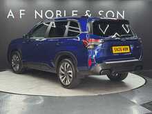 Subaru Forester i e-Boxer Touring 