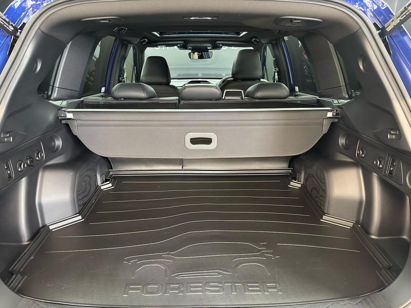Subaru 2.0 i e-Boxer Touring SUV 5dr Petrol Hybrid Lineartronic 4WD Euro 6 (s/s) (136 ps)