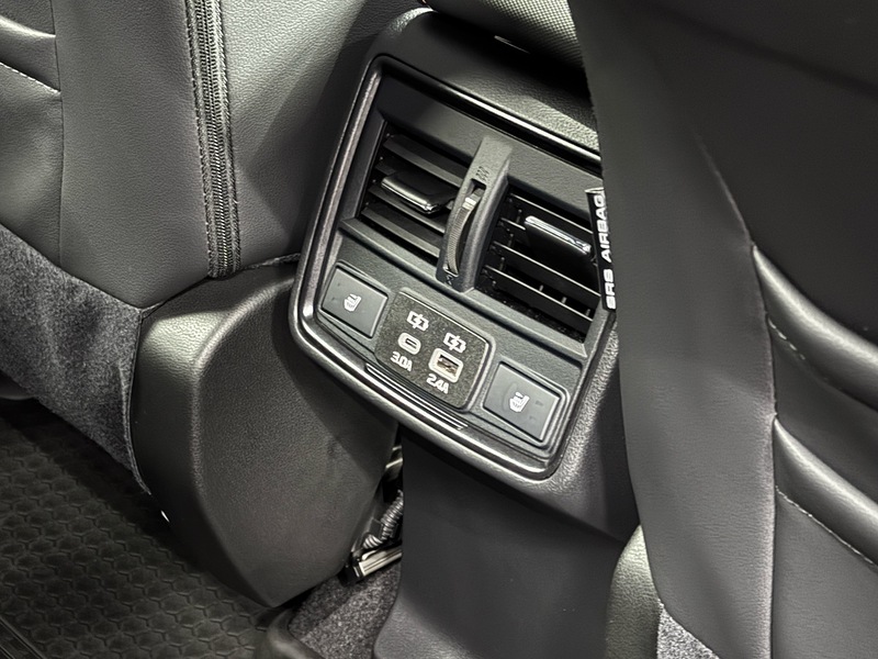 Subaru 2.0 i e-Boxer Touring SUV 5dr Petrol Hybrid Lineartronic 4WD Euro 6 (s/s) (136 ps)