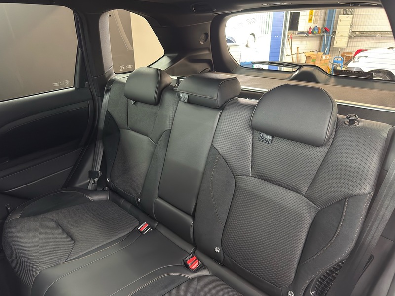 Subaru 2.0 i e-Boxer Touring SUV 5dr Petrol Hybrid Lineartronic 4WD Euro 6 (s/s) (136 ps)