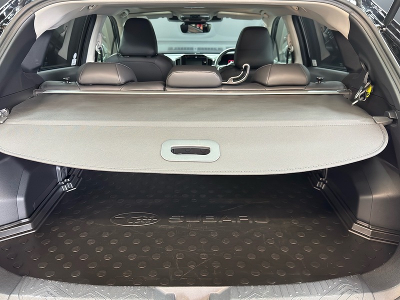 Subaru 2.0 i e-Boxer Touring SUV 5dr Petrol Hybrid Lineartronic 4WD Euro 6 (s/s) (136 ps)