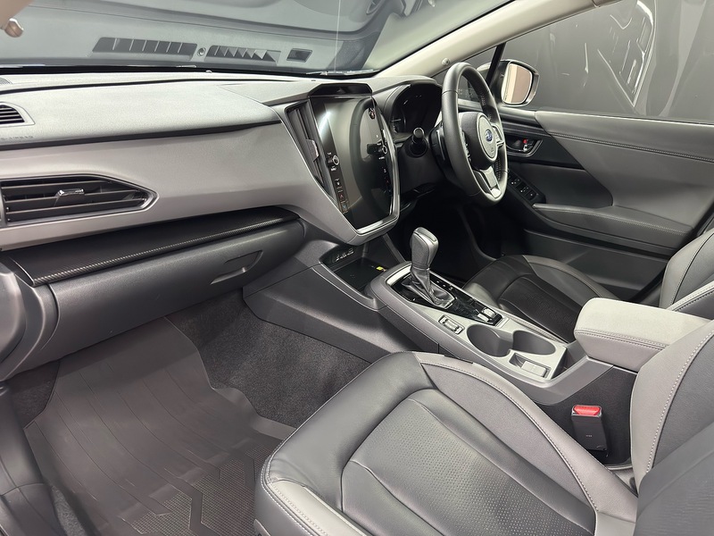 Subaru 2.0 i e-Boxer Touring SUV 5dr Petrol Hybrid Lineartronic 4WD Euro 6 (s/s) (136 ps)
