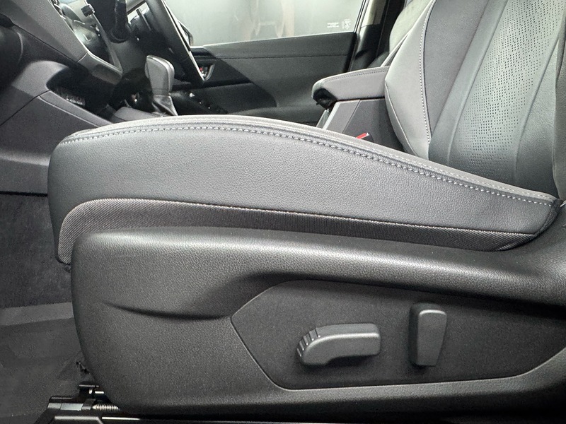Subaru 2.0 i e-Boxer Touring SUV 5dr Petrol Hybrid Lineartronic 4WD Euro 6 (s/s) (136 ps)