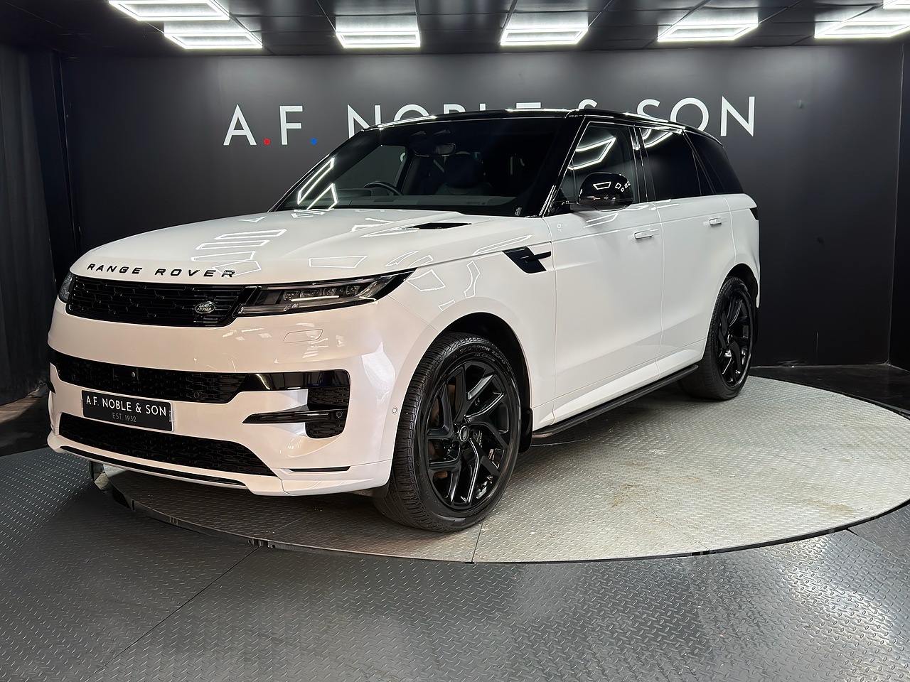 2023 LAND ROVER RANGE ROVER SPORT