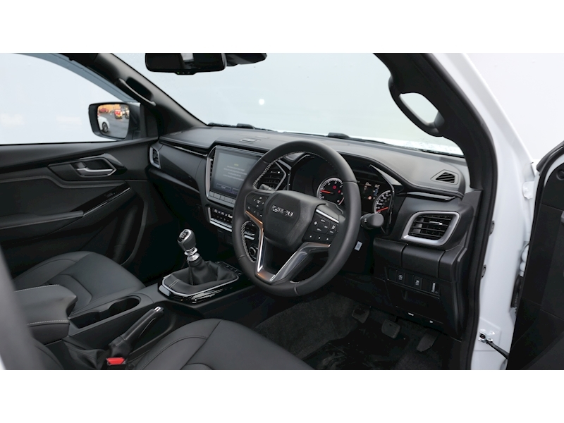 Isuzu 1.9 TD V-Cross Pickup 4dr Diesel Manual 4WD Euro 6 (s/s) (164 ps)