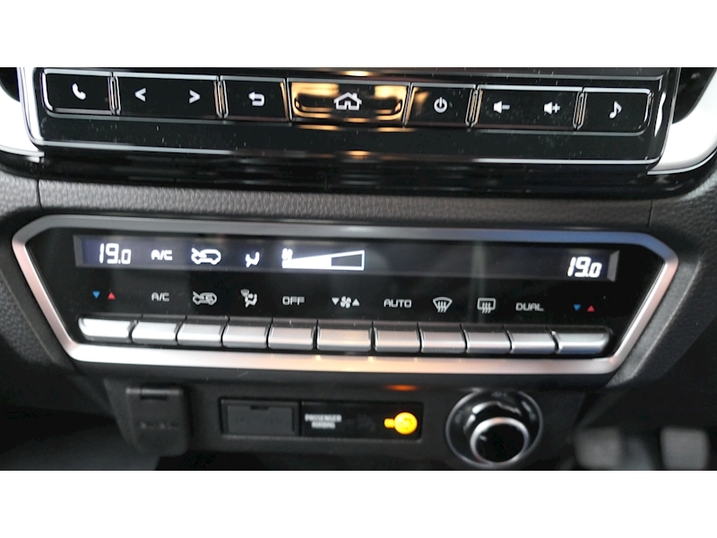 Isuzu 1.9 TD V-Cross Pickup 4dr Diesel Manual 4WD Euro 6 (s/s) (164 ps)