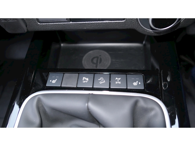 Isuzu 1.9 TD V-Cross Pickup 4dr Diesel Manual 4WD Euro 6 (s/s) (164 ps)