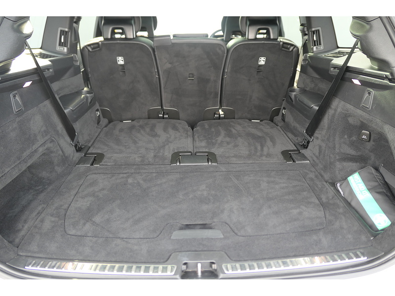 Volvo 2.0 B5 MHEV R-Design Pro SUV 5dr Diesel Hybrid Auto 4WD Euro 6 (s/s) (235 ps)