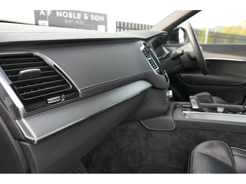 Volvo 2.0 B5 MHEV R-Design Pro SUV 5dr Diesel Hybrid Auto 4WD Euro 6 (s/s) (235 ps)