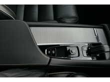 Volvo XC90 B5 MHEV R-Design Pro 