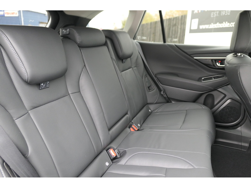 Subaru 2.5i Touring Estate 5dr Petrol Lineartronic 4WD Euro 6 (s/s) (169 ps)