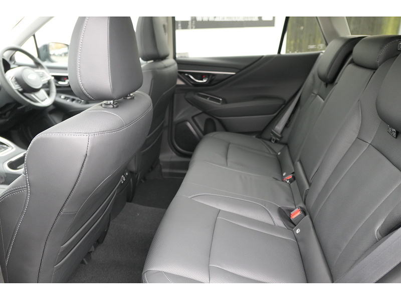 Subaru 2.5i Touring Estate 5dr Petrol Lineartronic 4WD Euro 6 (s/s) (169 ps)