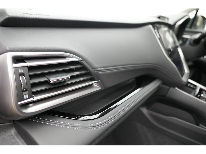 Subaru 2.5i Touring Estate 5dr Petrol Lineartronic 4WD Euro 6 (s/s) (169 ps)