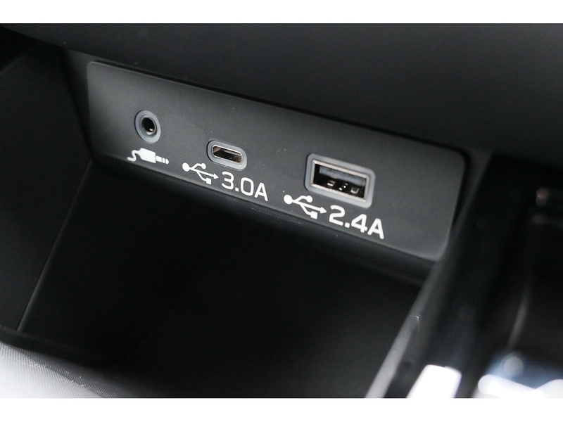 Subaru 2.5i Touring Estate 5dr Petrol Lineartronic 4WD Euro 6 (s/s) (169 ps)