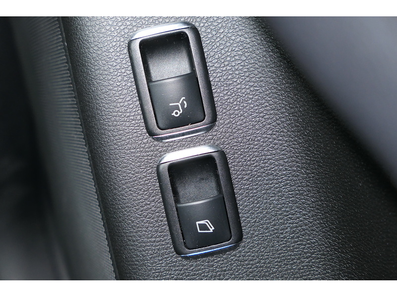 Mercedes-Benz 3.0 GLS350d V6 AMG Line SUV 5dr Diesel G-Tronic 4MATIC Euro 6 (s/s) (258 ps)