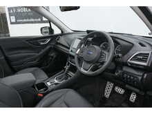 Subaru Forester e-Boxer XE Premium 