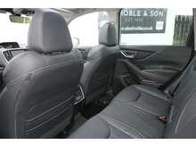 Subaru Forester e-Boxer XE Premium 