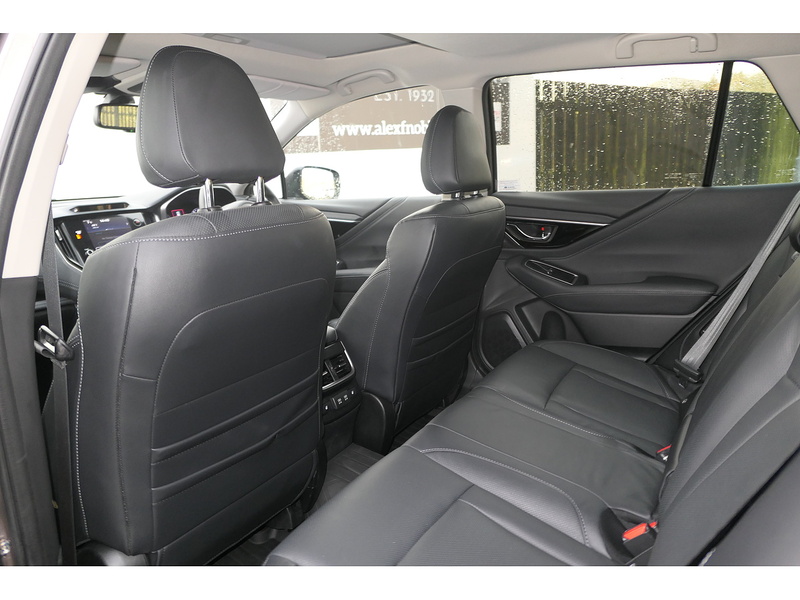 Subaru 2.5i Touring Estate 5dr Petrol Lineartronic 4WD Euro 6 (s/s) (169 ps)