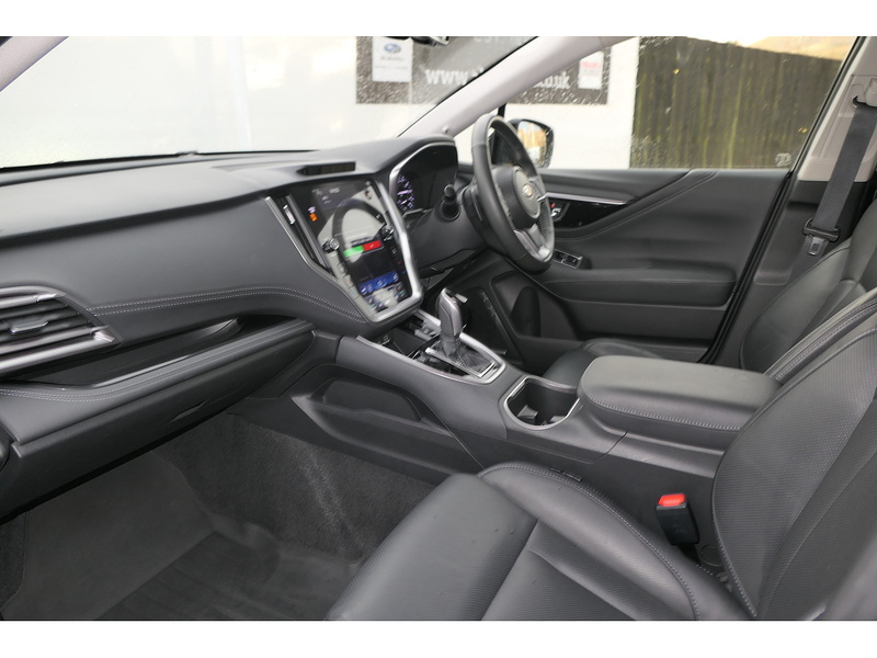 Subaru 2.5i Touring Estate 5dr Petrol Lineartronic 4WD Euro 6 (s/s) (169 ps)