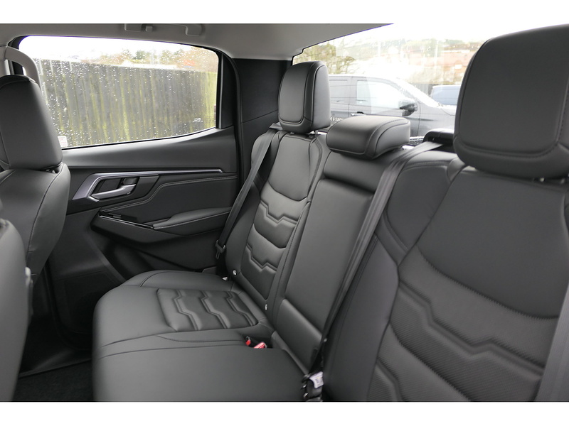 Isuzu 1.9 TD DL40 Pickup Double Cab 4dr Diesel Auto 4WD Euro 6 (s/s) (164 ps)