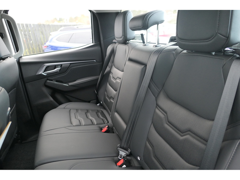 Isuzu 1.9 TD DL40 Pickup Double Cab 4dr Diesel Auto 4WD Euro 6 (s/s) (164 ps)