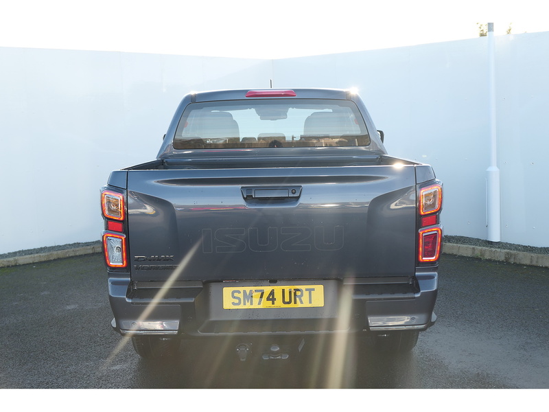 Isuzu 1.9 TD V-Cross Pickup Double Cab 4dr Diesel Auto 4WD Euro 6 (s/s) (164 ps)