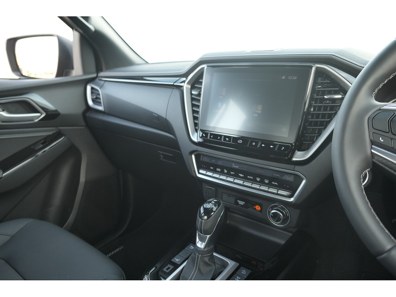 Isuzu 1.9 TD V-Cross Pickup Double Cab 4dr Diesel Auto 4WD Euro 6 (s/s) (164 ps)