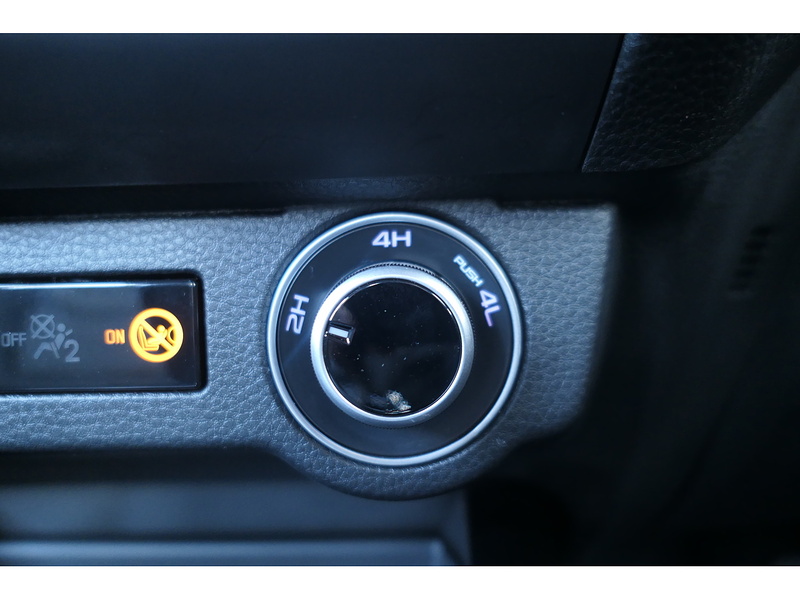 Isuzu 1.9 TD V-Cross Pickup Double Cab 4dr Diesel Auto 4WD Euro 6 (s/s) (164 ps)