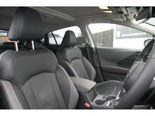 Subaru Crosstrek e-Boxer Touring 