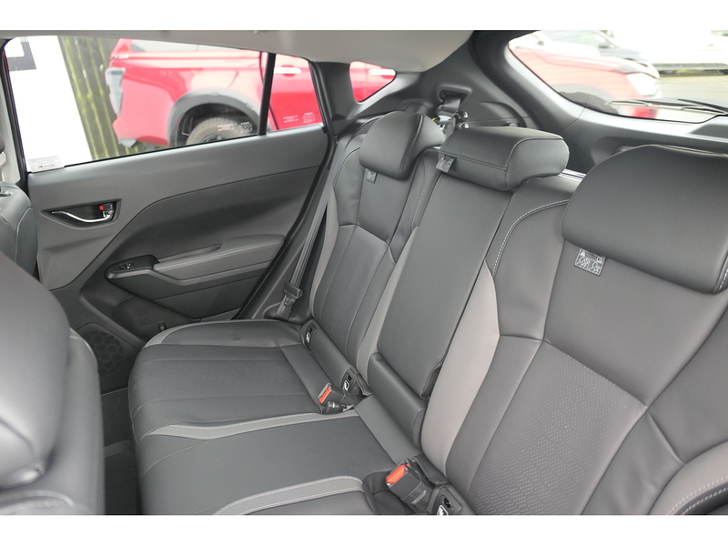 Subaru 2.0 e-Boxer Touring SUV 5dr Petrol Hybrid Lineartronic 4WD Euro 6 (s/s) (136 ps)