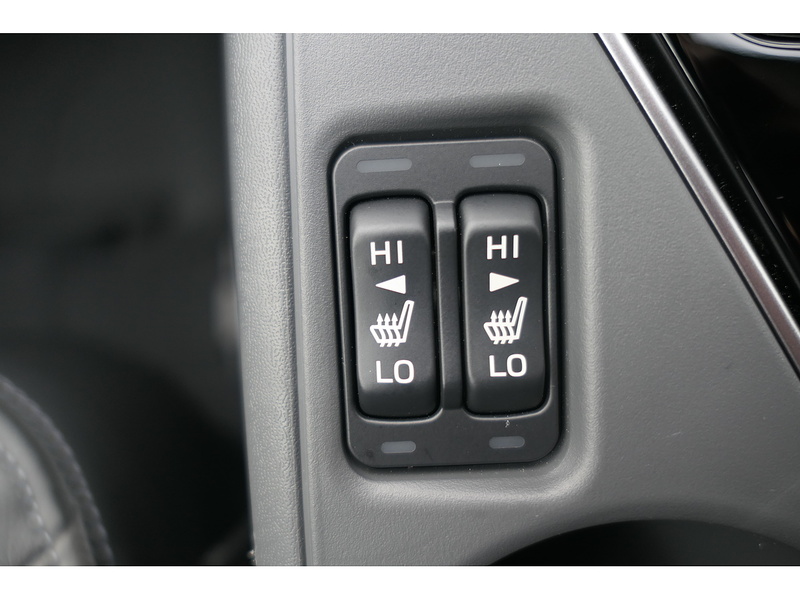 Subaru 2.0 e-Boxer Touring SUV 5dr Petrol Hybrid Lineartronic 4WD Euro 6 (s/s) (136 ps)