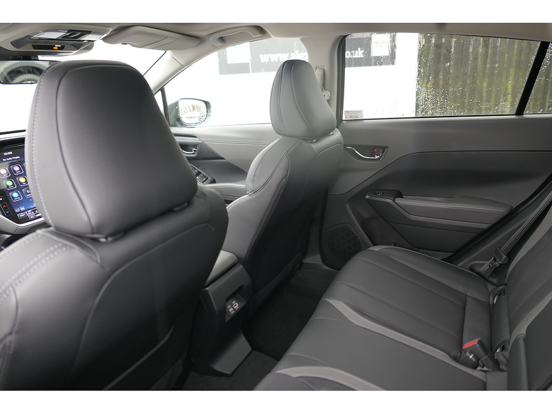 Subaru 2.0 e-Boxer Touring SUV 5dr Petrol Hybrid Lineartronic 4WD Euro 6 (s/s) (136 ps)