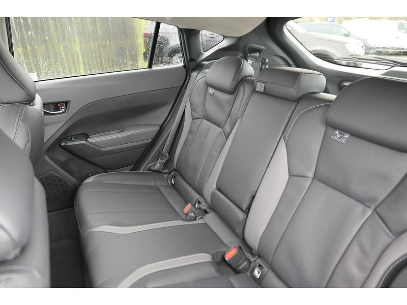 Subaru 2.0 e-Boxer Touring SUV 5dr Petrol Hybrid Lineartronic 4WD Euro 6 (s/s) (136 ps)