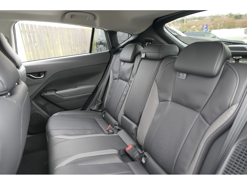 Subaru 2.0 e-Boxer Touring SUV 5dr Petrol Hybrid Lineartronic 4WD Euro 6 (s/s) (136 ps)