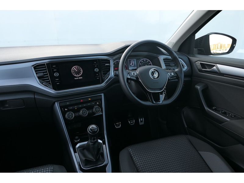 Volkswagen 1.0 TSI Active SUV 5dr Petrol Manual Euro 6 (s/s) (110 ps)