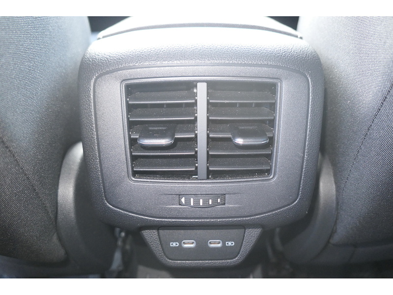 Volkswagen 1.0 TSI Active SUV 5dr Petrol Manual Euro 6 (s/s) (110 ps)