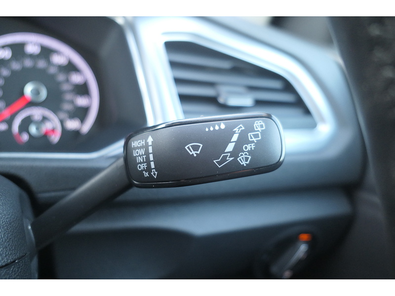 Volkswagen 1.0 TSI Active SUV 5dr Petrol Manual Euro 6 (s/s) (110 ps)