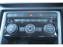 Volkswagen T-Roc TSI Active 